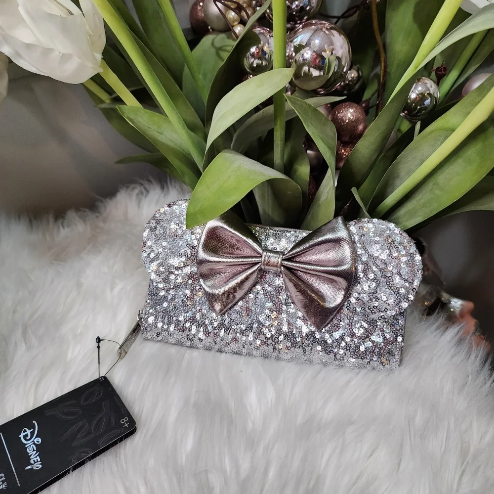 Loungefly disney minnie